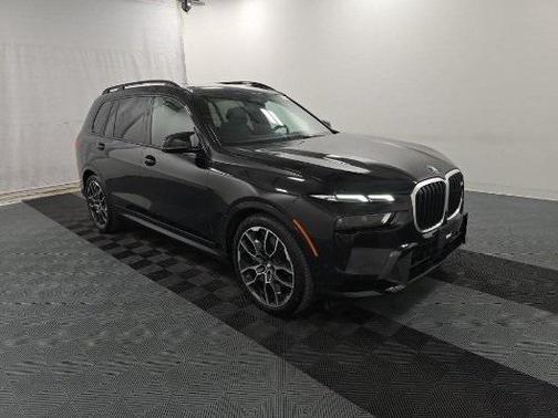 2024 BMW X7 M60i