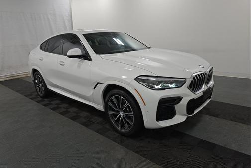 Mineral White Metallic 2023 BMW X6 xDrive40i