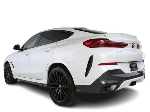 Mineral White Metallic 2023 BMW X6 xDrive40i