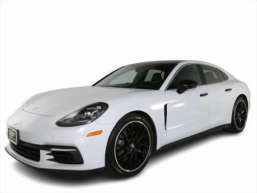 2018 Porsche Panamera 4S
