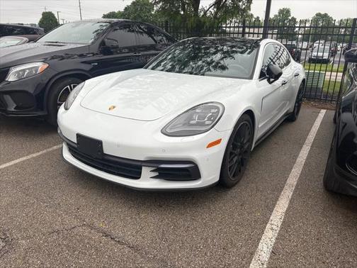 2018 Porsche Panamera 4S