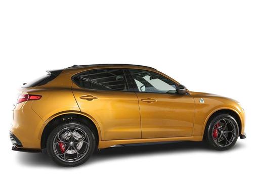 2022 Alfa Romeo Stelvio Quadrifoglio