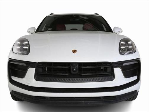 2023 Porsche Macan Base