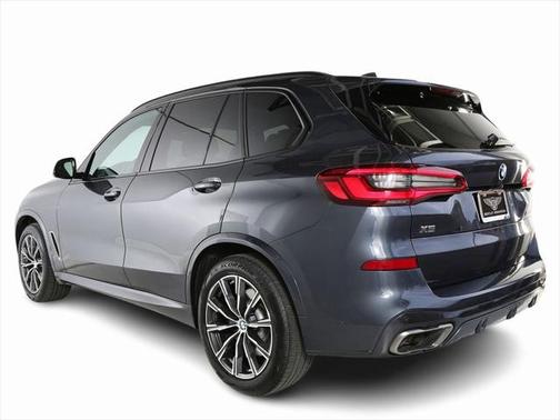 Arctic Gray Metallic 2020 BMW X5 M50i