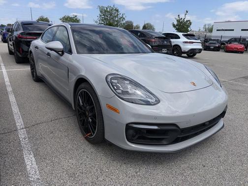 Tan 2023 Porsche Panamera 4 Executive