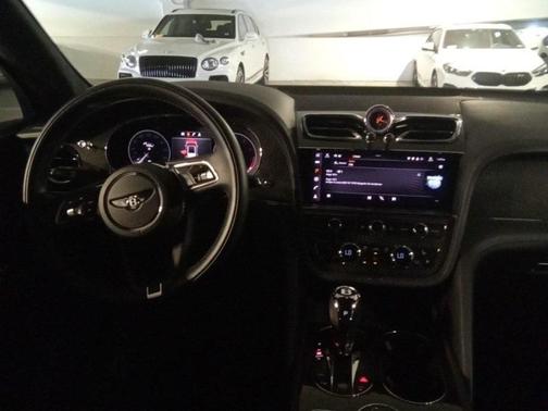 2022 Bentley Bentayga V8