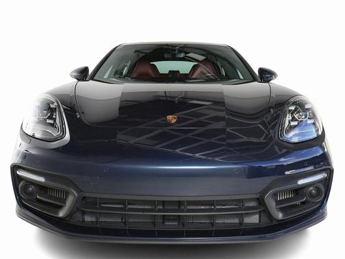 2023 Porsche Panamera 4 Platinum Edition