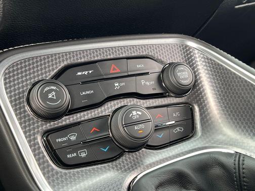 2015 Dodge Challenger SRT Hellcat