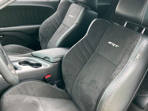 2015 Dodge Challenger SRT Hellcat