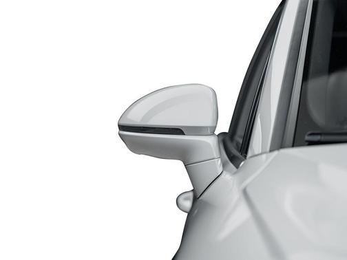 Carrara White Metallic 2019 Porsche Cayenne Cayenne E-Hybrid
