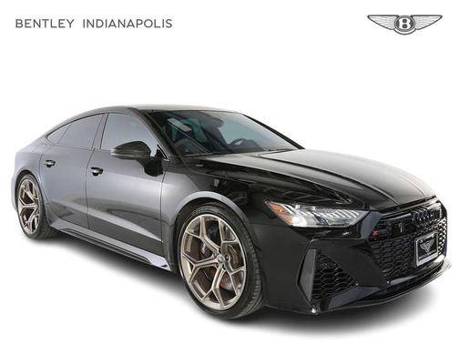 Sebring Black Crystal Effect 2024 Audi RS 7 4.0T Performance