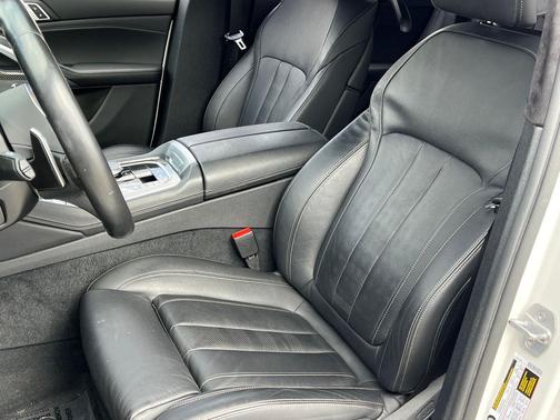 Mineral White Metallic 2020 BMW X6 M50i