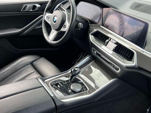 Mineral White Metallic 2020 BMW X6 M50i