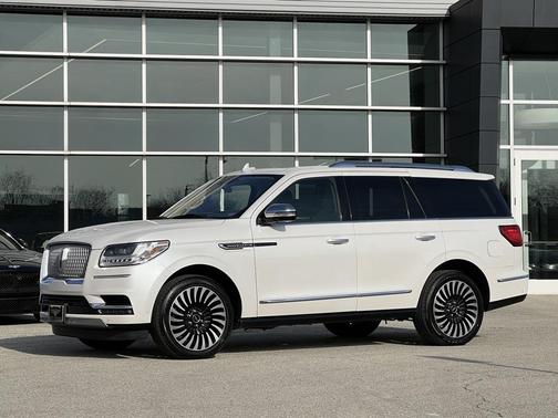 2018 Lincoln Navigator Black Label