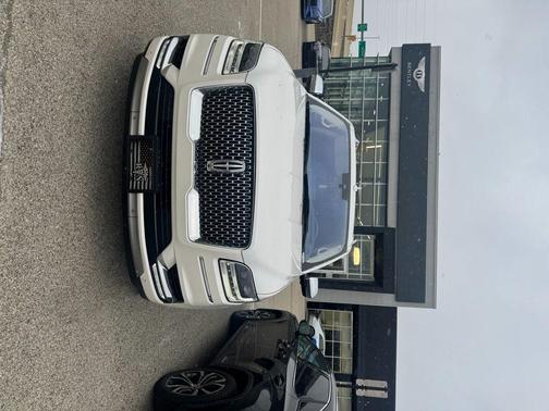 2018 Lincoln Navigator Black Label