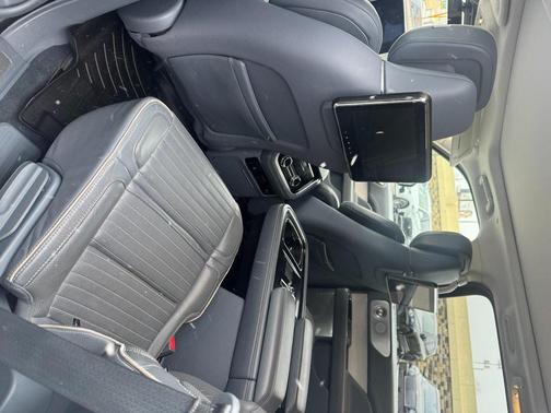 2018 Lincoln Navigator Black Label