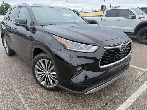 Midnight Black Metallic 2021 Toyota Highlander Platinum
