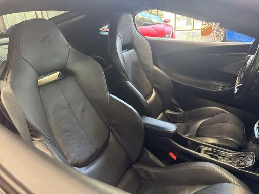 2018 McLaren 570GT Base