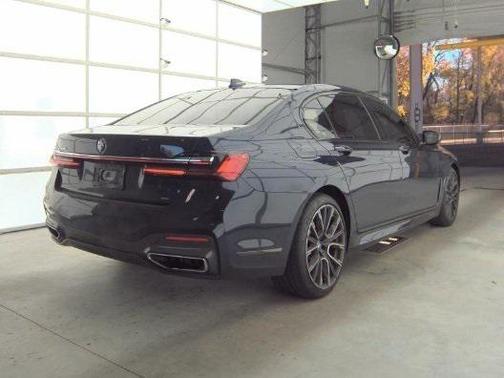 2022 BMW 750 i xDrive