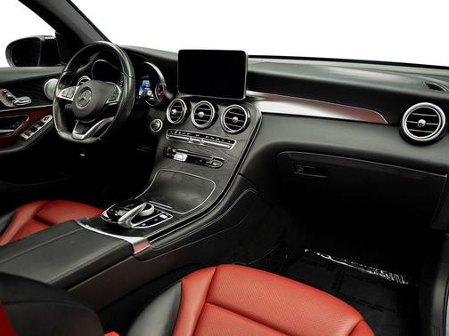 Diamond Silver Metallic 2018 Mercedes-Benz GLC 300 4MATIC Coupe