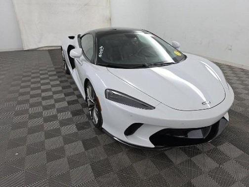 2023 McLaren GT Base
