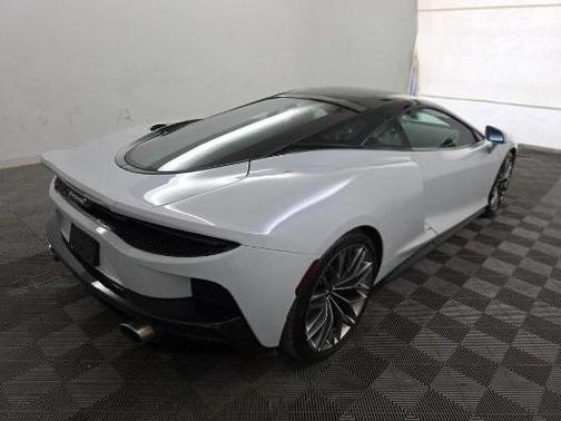 2023 McLaren GT Base