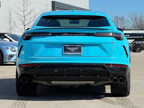 2019 Lamborghini Urus Base