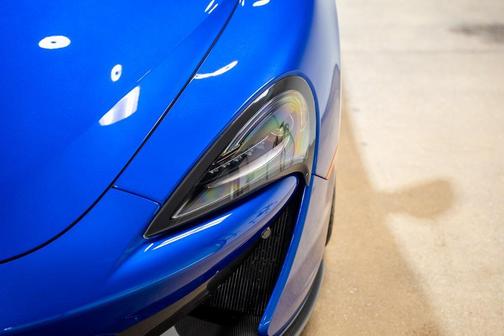 2017 McLaren 570S Base