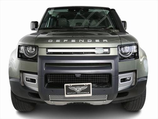 2023 Land Rover Defender 110 SE