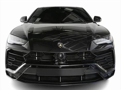2020 Lamborghini Urus Base