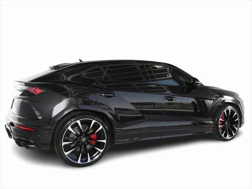 2020 Lamborghini Urus Base