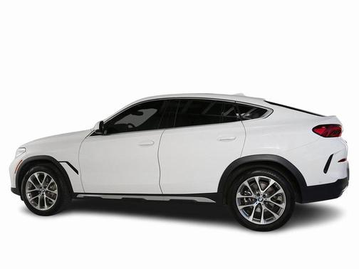 2023 BMW X6 xDrive40i