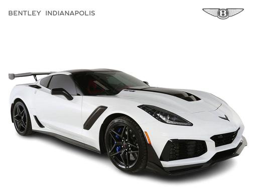 Arctic White 2019 Chevrolet Corvette ZR1