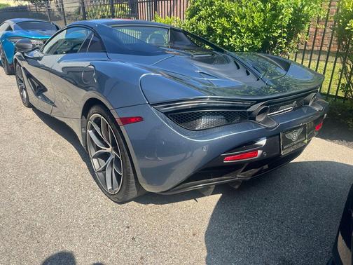 Saros 2022 McLaren 720S Performance