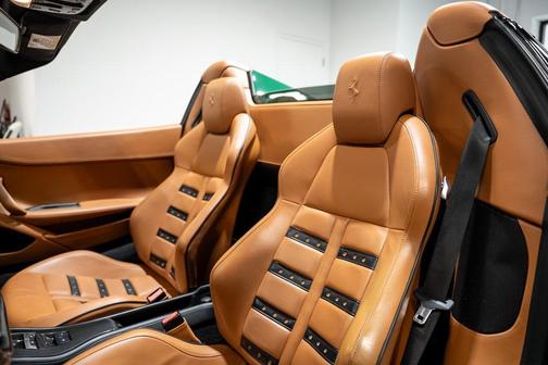 2013 Ferrari 458 Spider Base