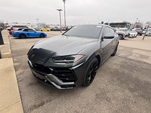2020 Lamborghini Urus 