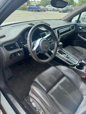 2017 Porsche Macan Base