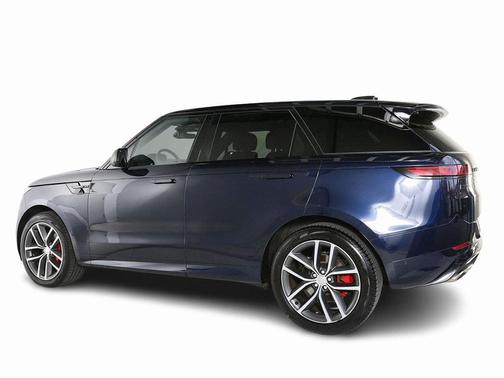 2023 Land Rover Range Rover Sport SE