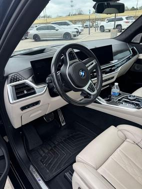 Black Sapphire Metallic 2024 BMW X7 M60i