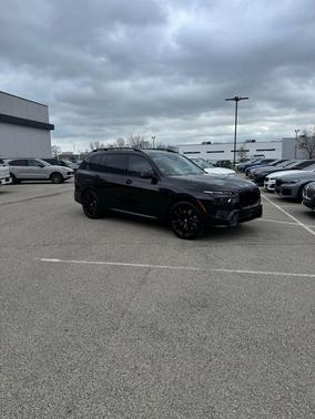 Black Sapphire Metallic 2024 BMW X7 M60i