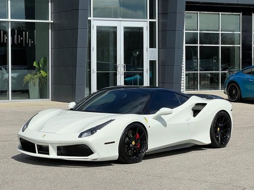 Bianco Avus 2017 Ferrari 488 GTB Base