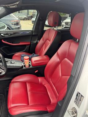 White 2020 Porsche Macan Macan