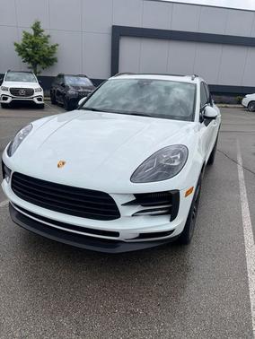 White 2020 Porsche Macan Macan