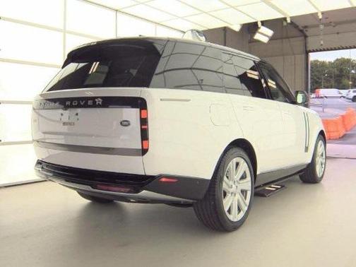 2023 Land Rover Range Rover P400 SE