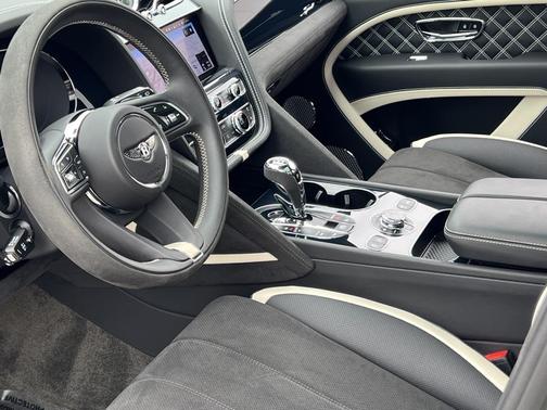 2023 Bentley Bentayga Speed