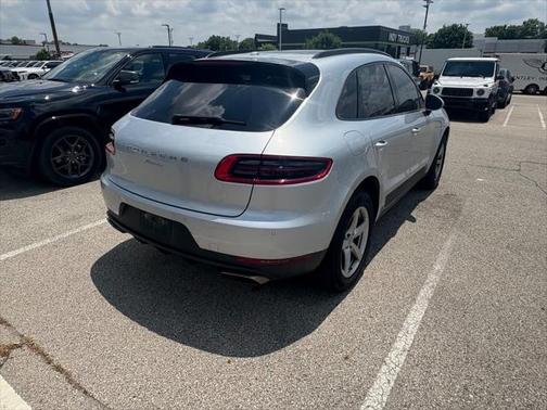 2018 Porsche Macan Base