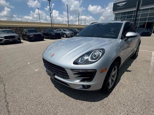 2018 Porsche Macan Base