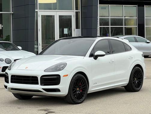 2021 Porsche Cayenne GTS