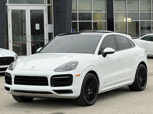 2021 Porsche Cayenne GTS