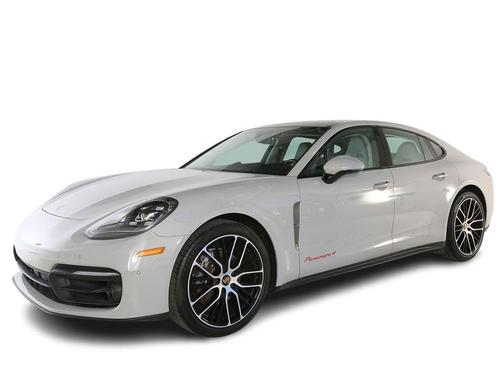 Chalk 2023 Porsche Panamera 4 Platinum Edition